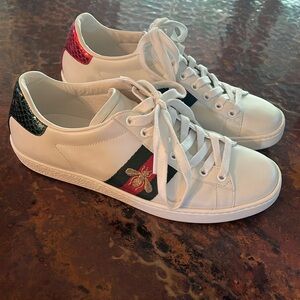 Worn once - Gucci New Ace women’s size 38 sneakers w/ box, dust bags, xtra laces